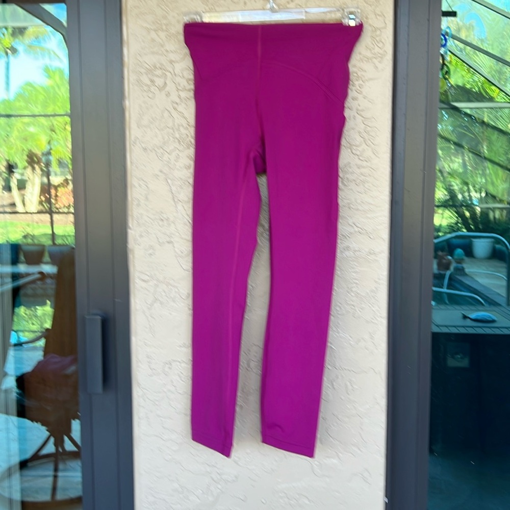 Lululemon BN capri leggings, capri sun, align 25